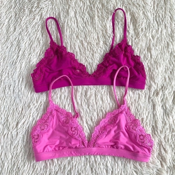 2 Pink SKIMS Bralettes Size Medium - Picture 1 of 5